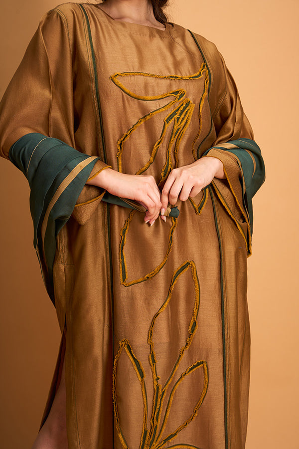 OLIVE RAVEL KURTA WITH GREEN SCARF