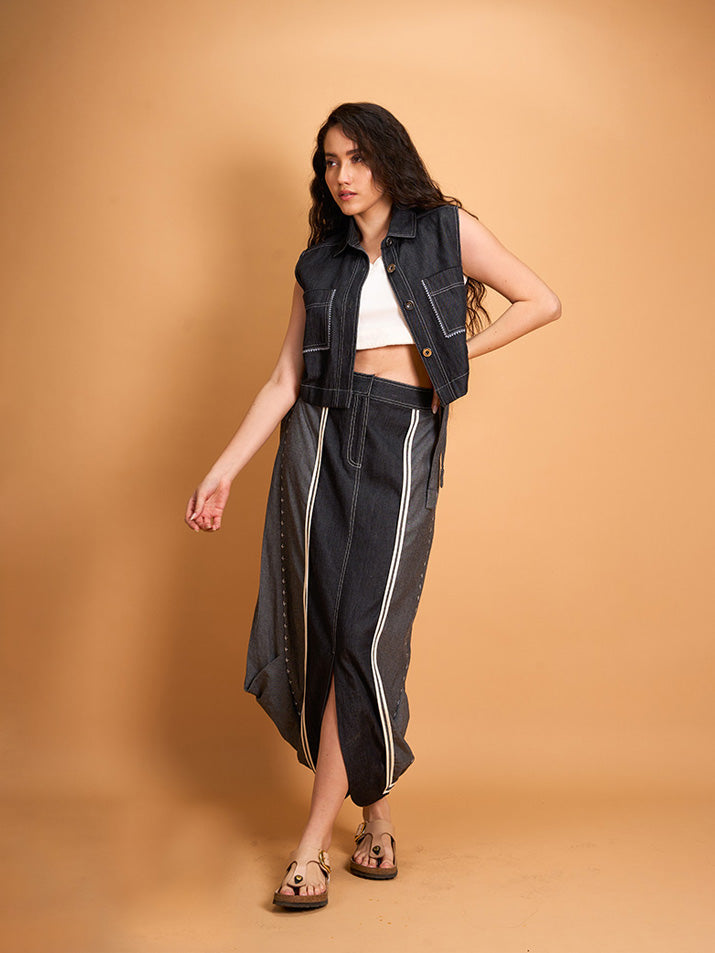 GREY SLEEVELESS CROP JACKET AND GREY TULIP SKIRT