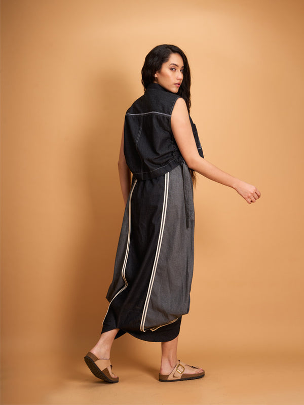 GREY SLEEVELESS CROP JACKET AND GREY TULIP SKIRT