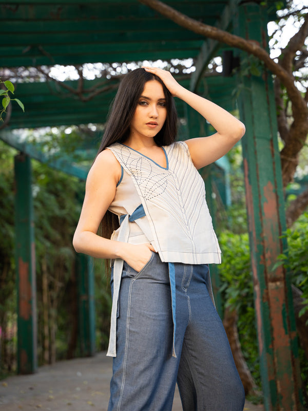 REVERSE BLUE DENIM PLEAT PANT