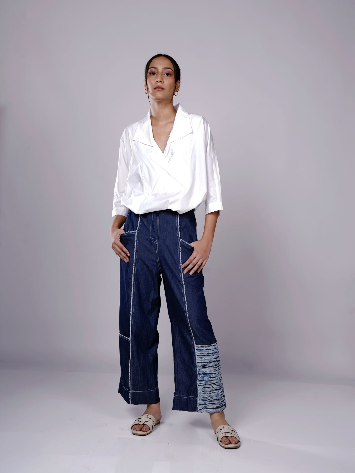 DARK BLUE ANKLE CROP PANT