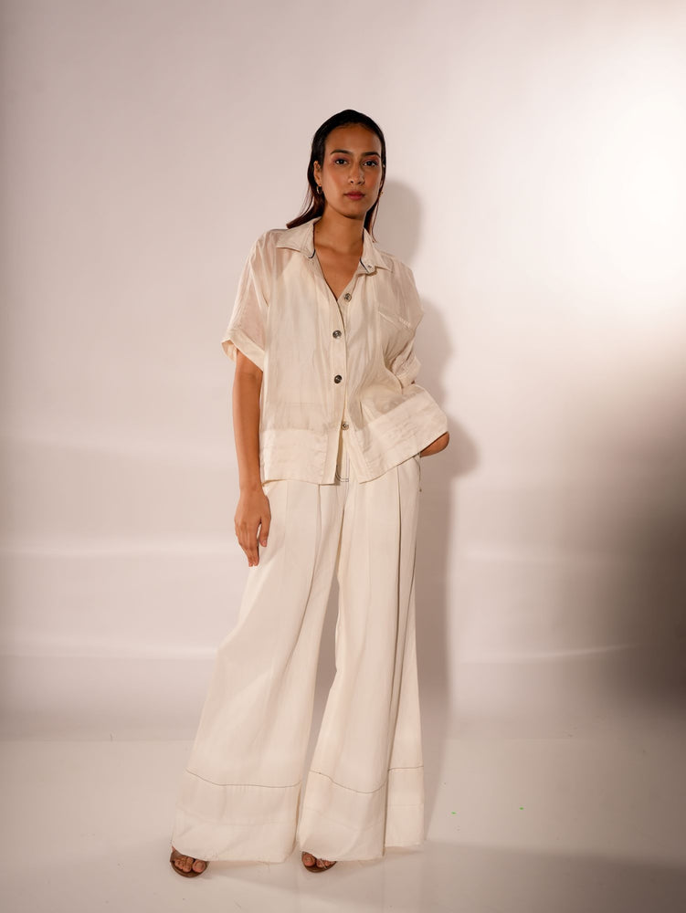 WHITE CROP INVERTED U SHIRT