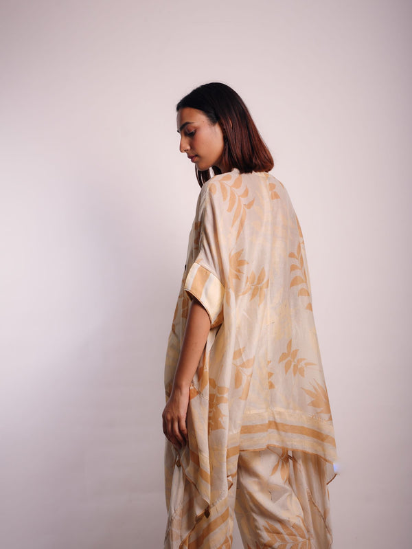 FOLIAGE CAPE AND PANTS SET (ICE TAN)